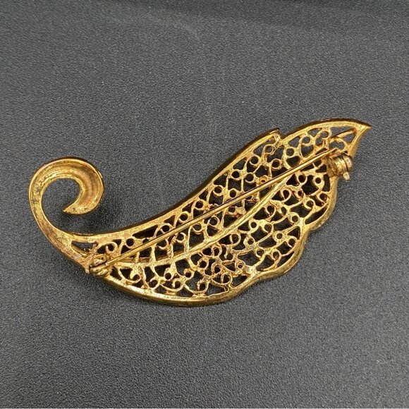 Vintage Anne Klein II Gold Plated Filigree Leaf Brooch - Picture 10 of 11